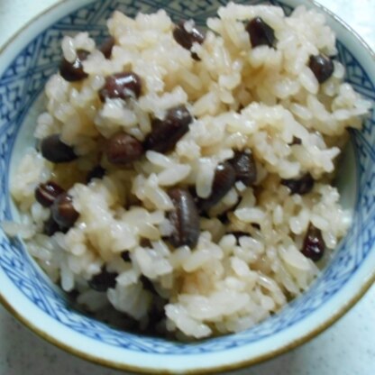 もち米、赤飯が大好きで自分の誕生日に作りました！
とっても美味しくて食べだすと止まらない位の勢いで食べてしまいました（笑）